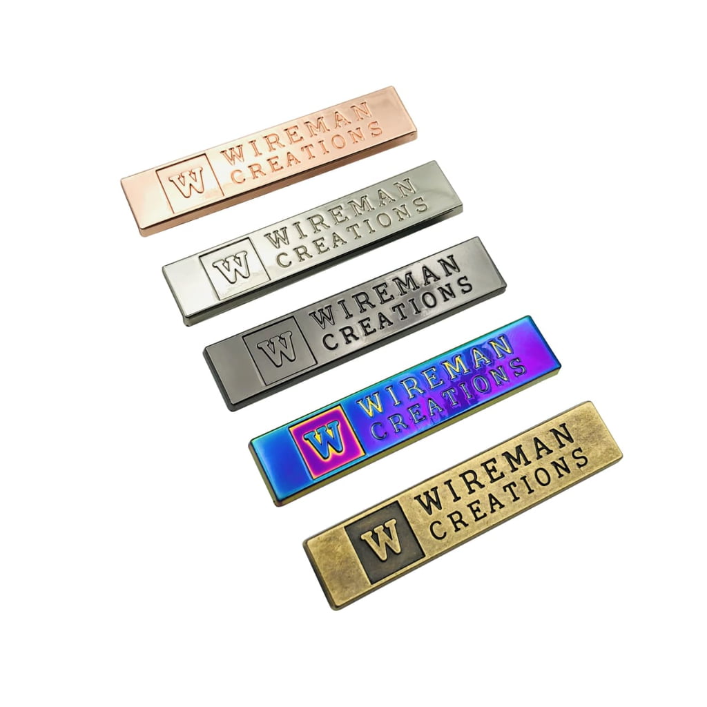Custom Metal Logo Plates for Handbags, Personalized Engraved Branding Tags, Luxury Zinc Alloy Bag Labels at Factory Price