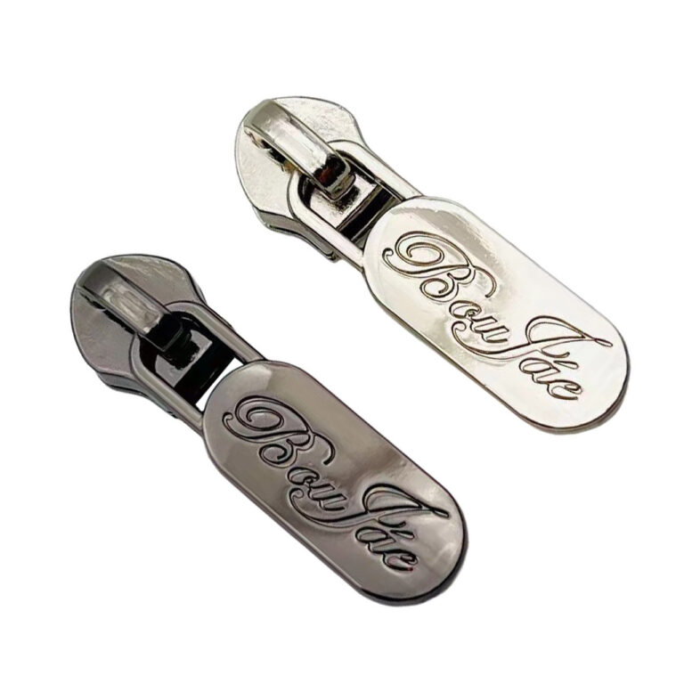 Engraved Logo Zipper Puller Manufacturer, Custom Zinc Alloy Decorative Zipper Pulls for Bags, Metal Zipper Tabs with Branding